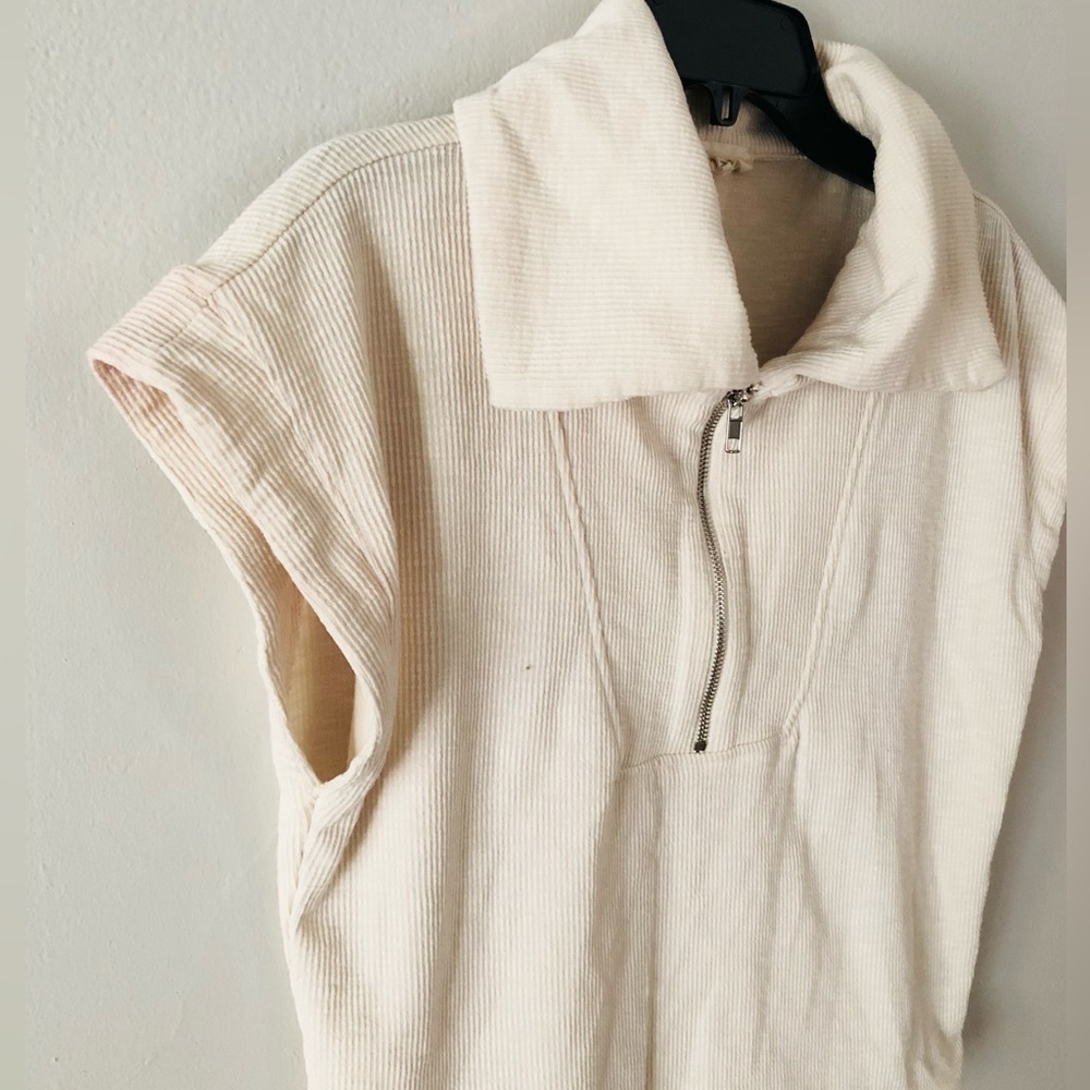 Promesa Ribbed Zip-Front Top - Picture 3 of 7